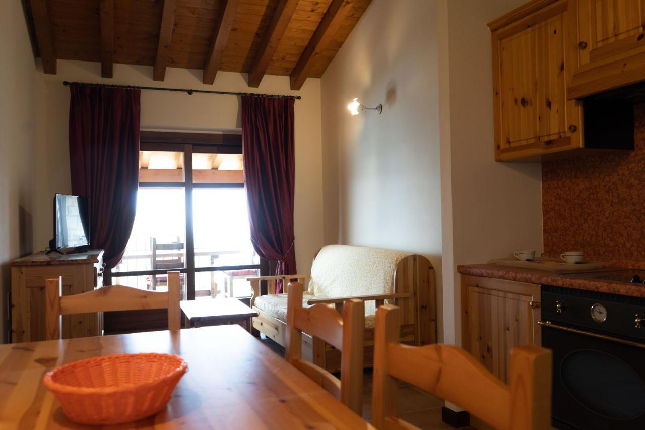 La Fiocchina - Magic Place - Apartments & Studios In Garda Lake - Countryside Farmhouse, Inside The Middle Of The Lake Salò Exteriér fotografie